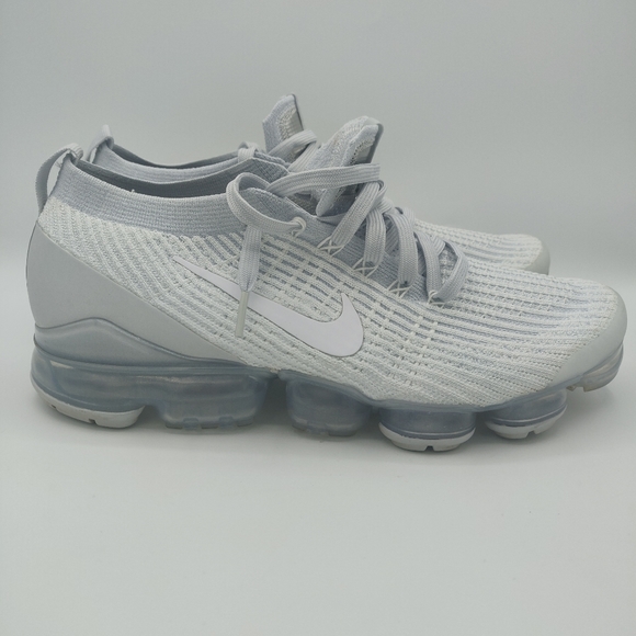 white platinum vapormax